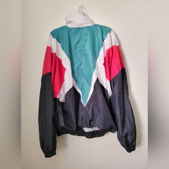 Men's Vintage Windbreaker - Picture 4 of 4